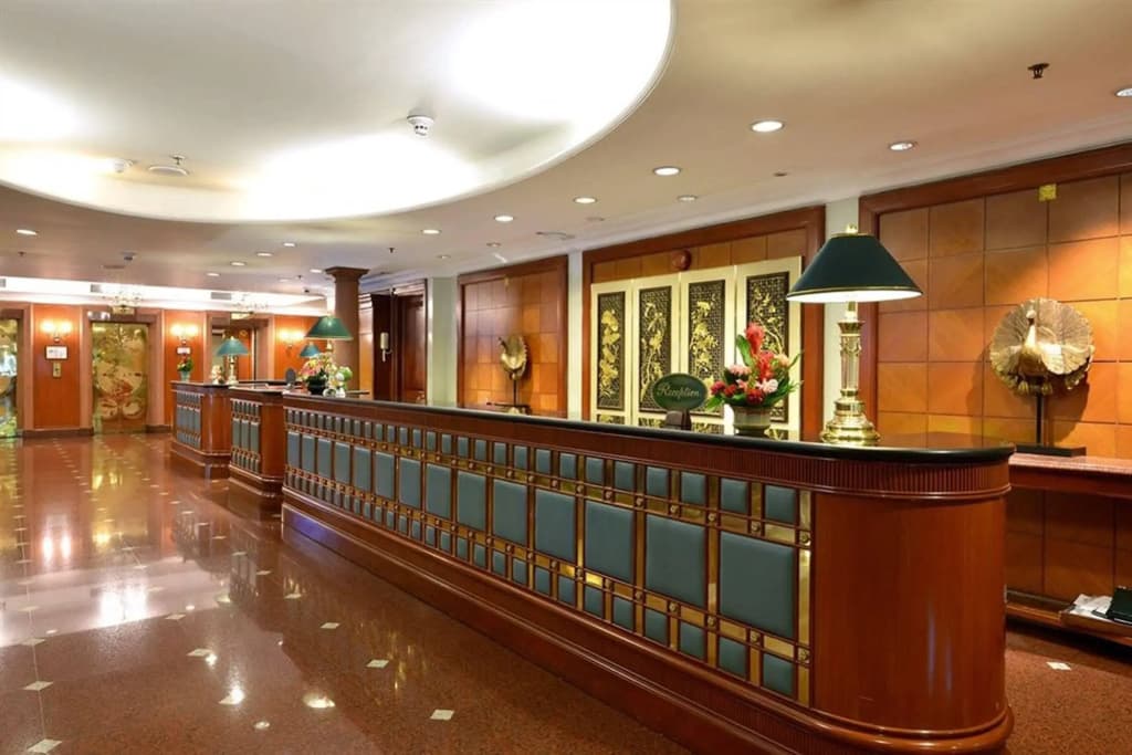 Evergreen Laurel Hotel Bangkok - photo 2