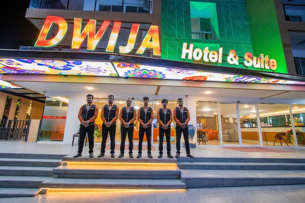 Dwija Hotel & Suite - photo 25