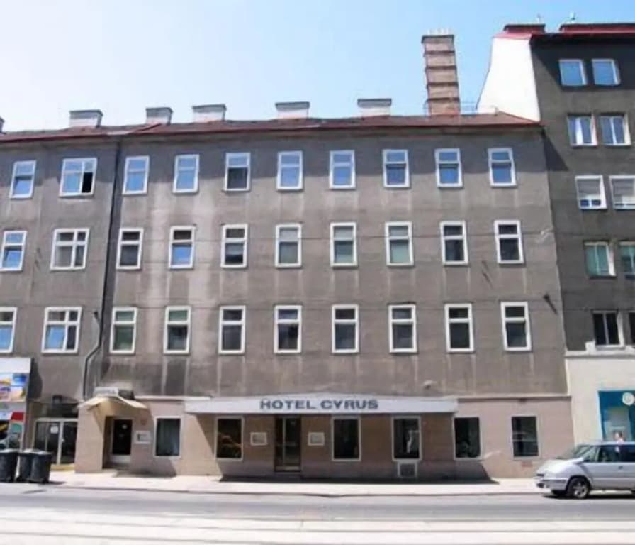 Hotel Cyrus - photo 1