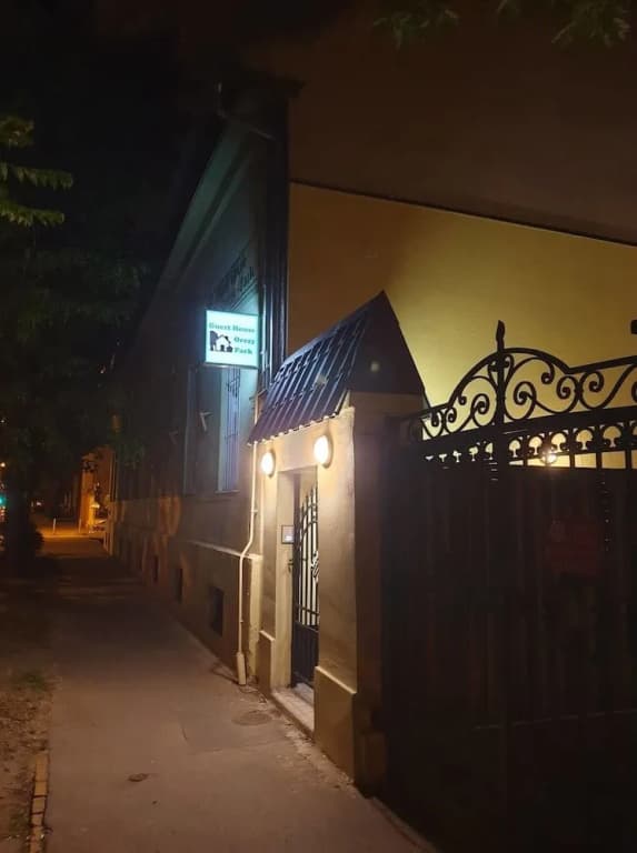 Guest House Orczy Park - main photo