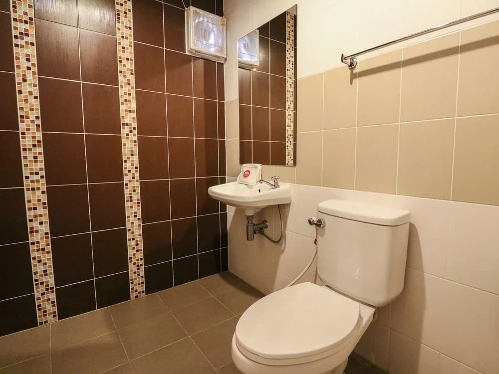 Nida Rooms King Mahidol 194 Gate - photo 11