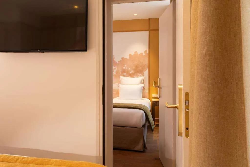 Hotel Le Cardinal - photo 23