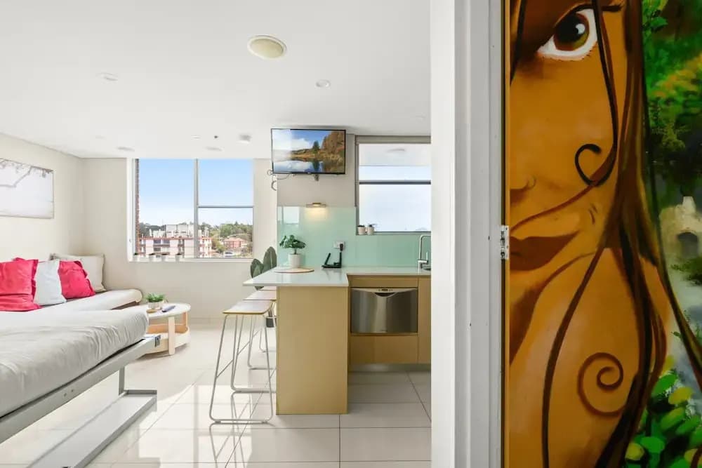 Bondi Studio Apartment With Pool & Rooftop Views - photo 4