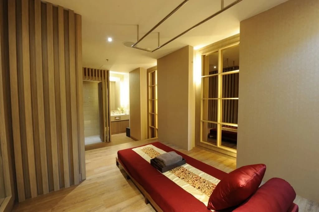 Hotel Borobudur Jakarta - photo 12