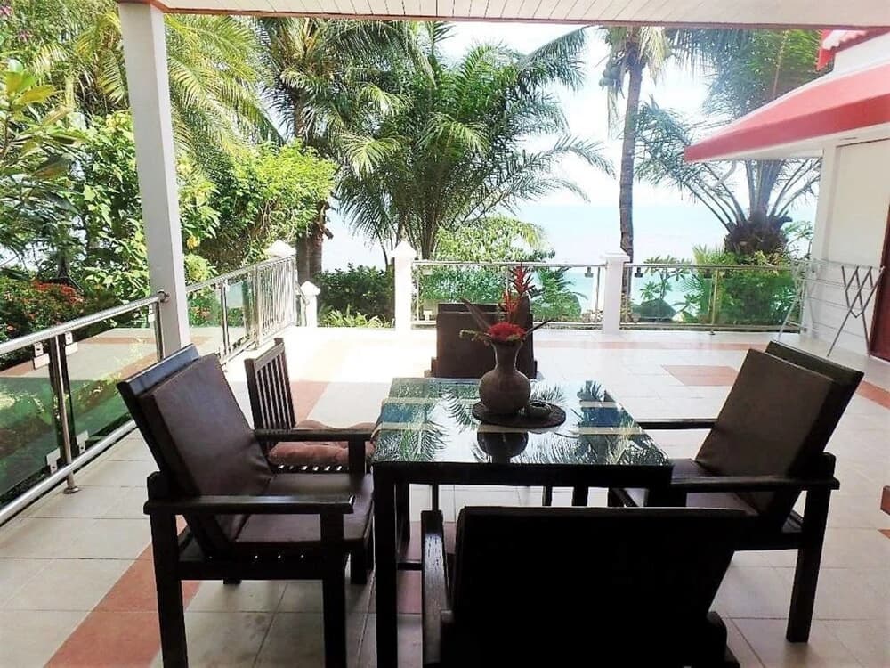 Royal Living Koh Samui - Villa 1 With 8 Meters to Beach - photo 14