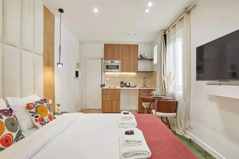 Luxury Suite in the Center of Paris - photo 1
