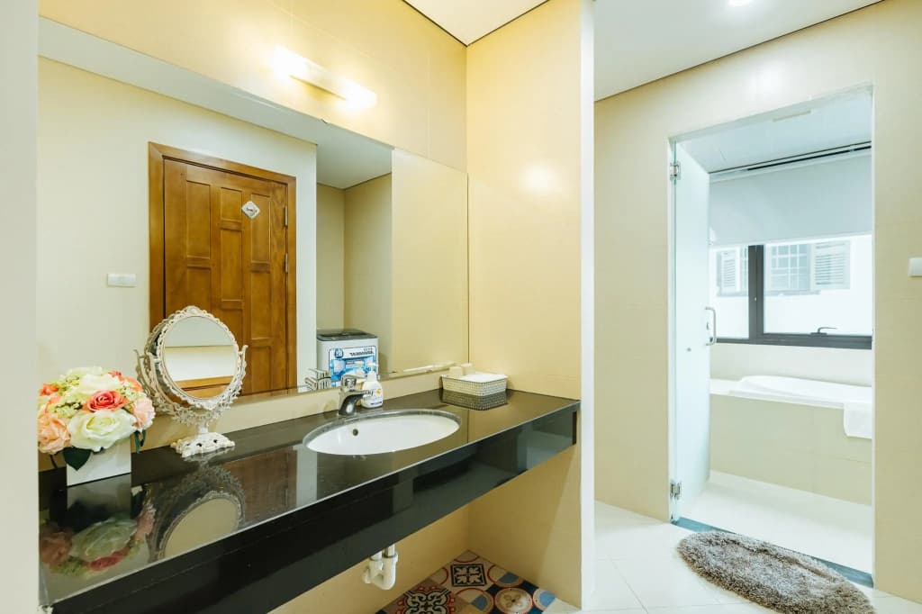 HB Serviced Apartment - 121B Quan Hoa - photo 7