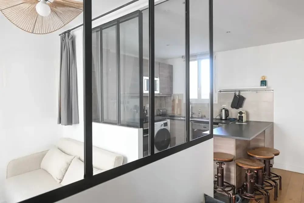 Modern Apartment - 2br-4p- Canal Saint-martin - photo 5