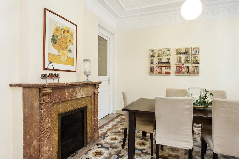 1402 - Elegant City Centre Apartment - photo 13