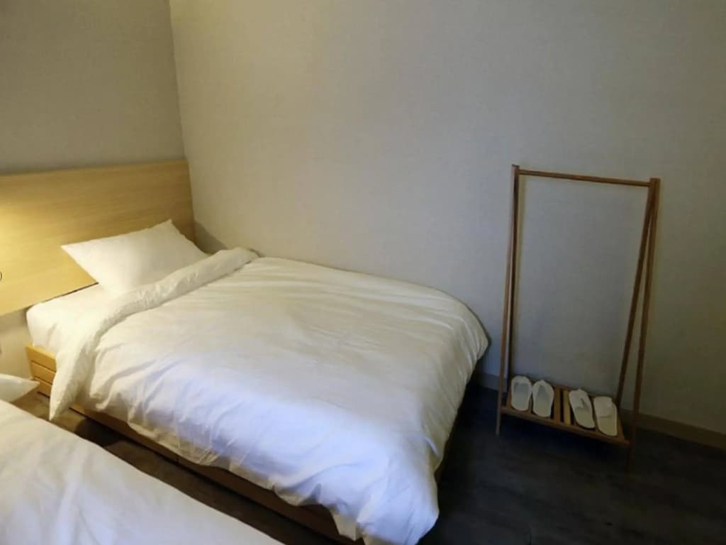 Hotel 8 Hours - photo 2