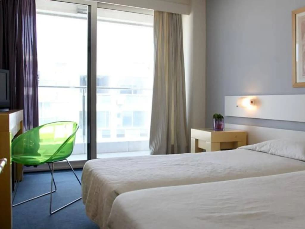 Dorian Inn Hotel - photo 6