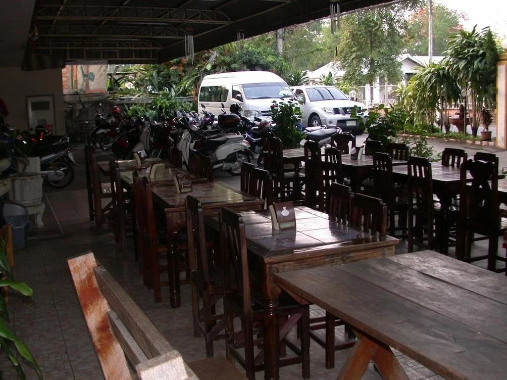 Inthanin Hotel - photo 7