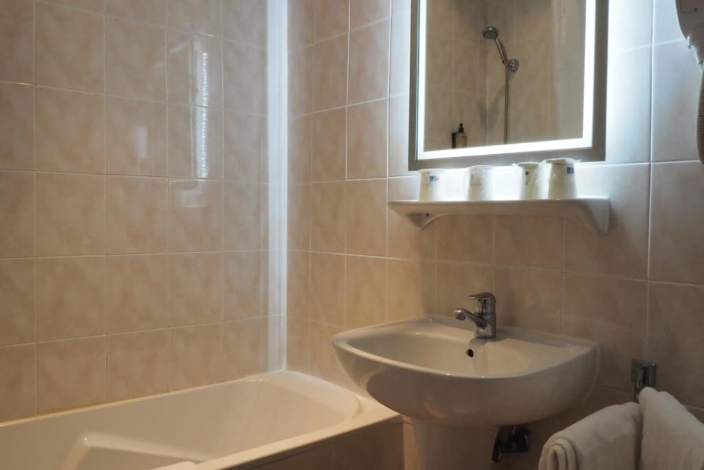 Hotel Busby - photo 26