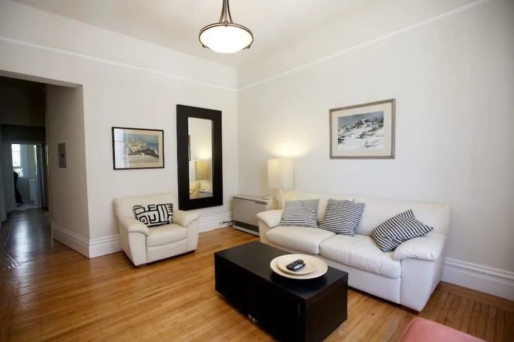 Pierce Place Lower Apartment - photo 7