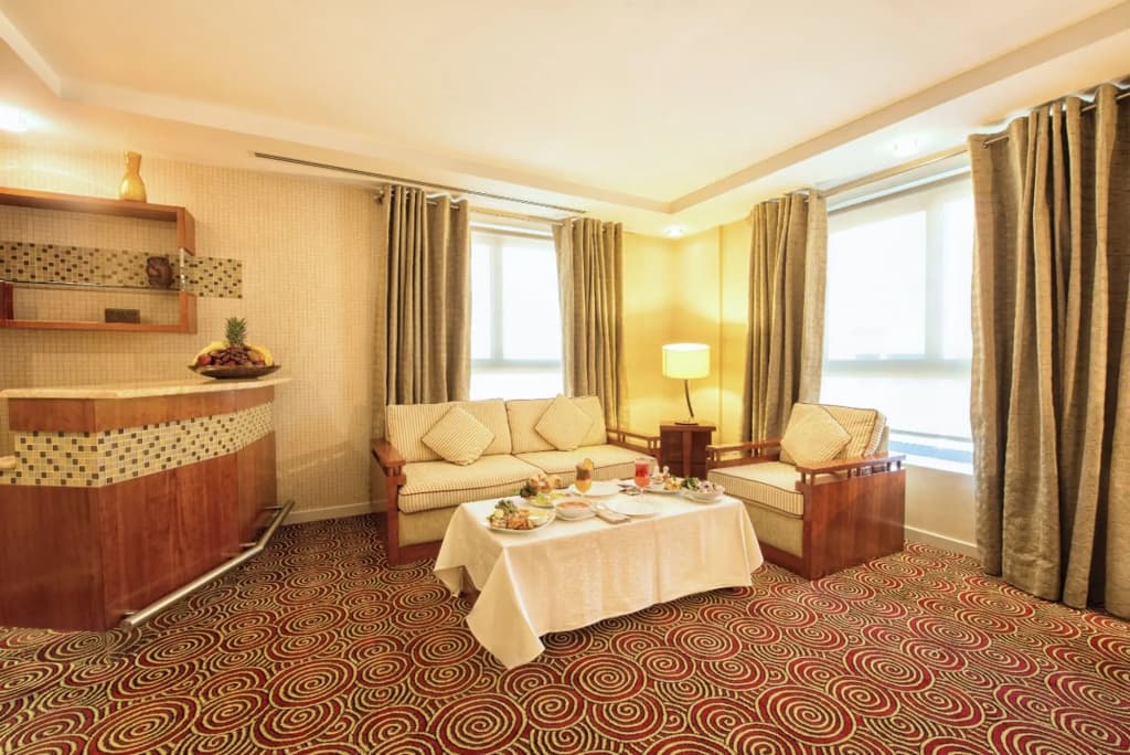 Grand Central Hotel - photo 9