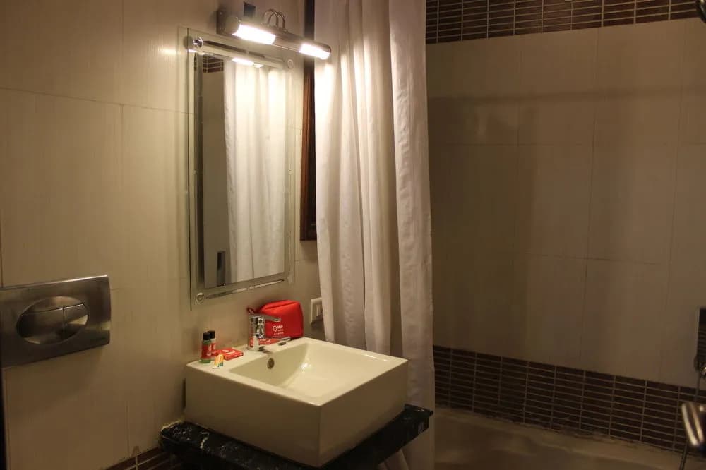 OYO 559 Hotel Kastor International - photo 8