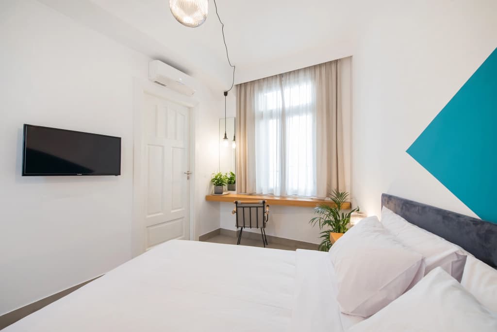Monk Monastiraki Suites - photo 19
