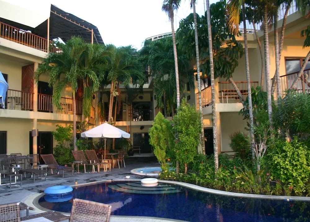 Hilltop Hotel - photo 13