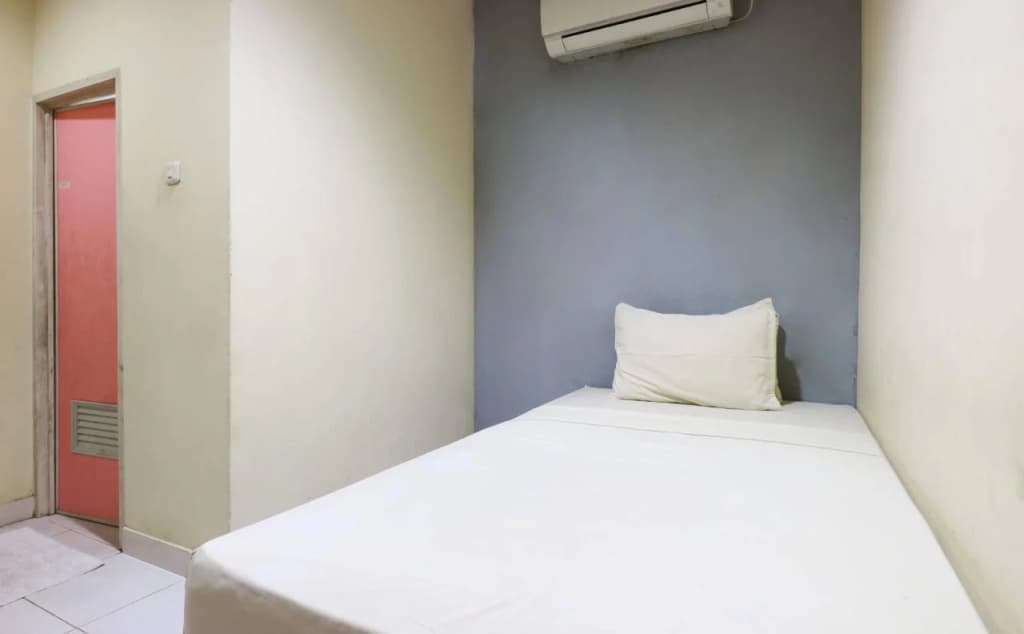 Sabrina Guest House - photo 18