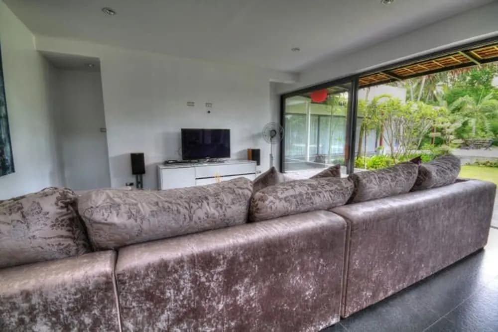 Ziva Villa - photo 1