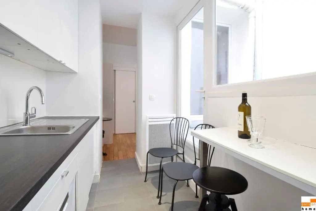 S02199 - Pretty studio for 2 people in the heart of the Montorgueil neighborhood - photo 2