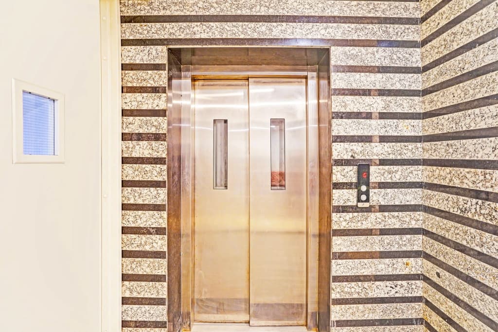 Oyo Key Rooms Tilak Nagar - photo 8