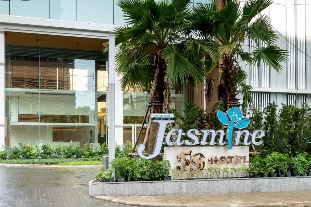 Jasmine 59 - photo 1