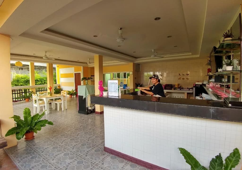 Koh Larn De Beach - photo 13