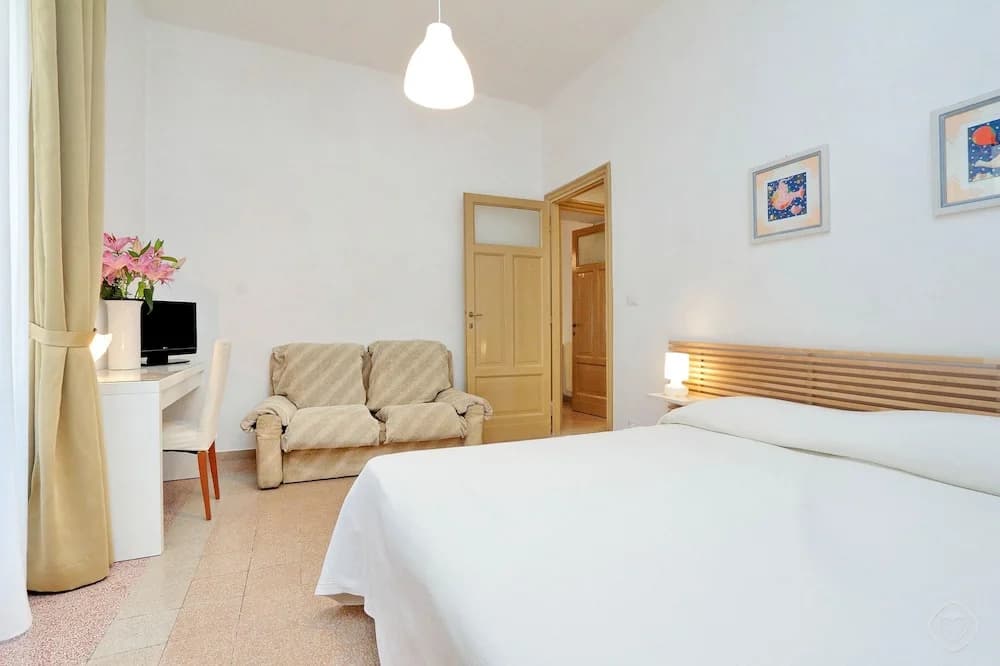 Authentic Family Apartment - photo 3