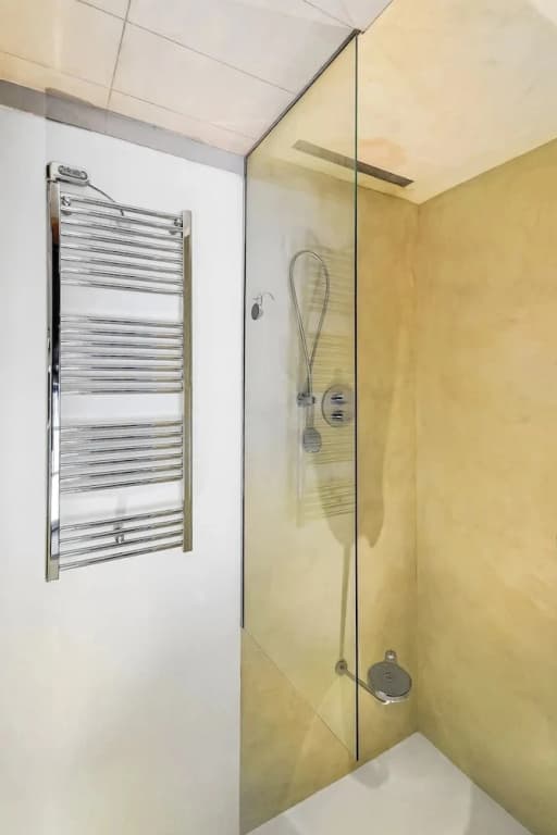 Elegant 1BR near Notre-Dame Cathedral - photo 9