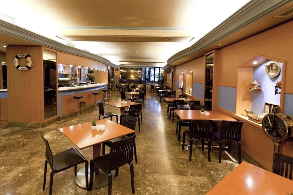Hotel Agumar Atocha - photo 16