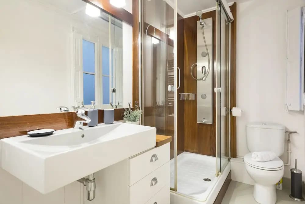 Urquinaona Apartment - photo 6