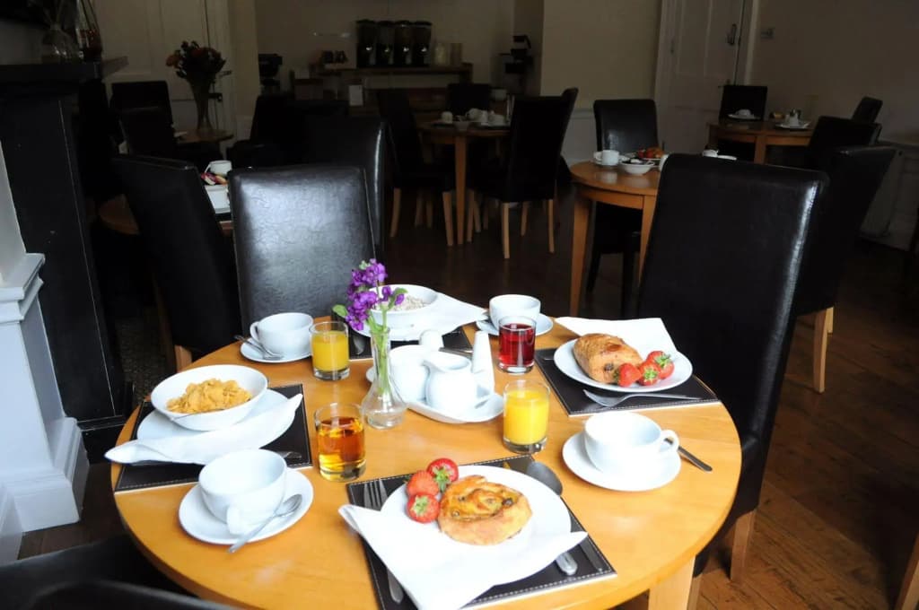 Queens Guest House - photo 15