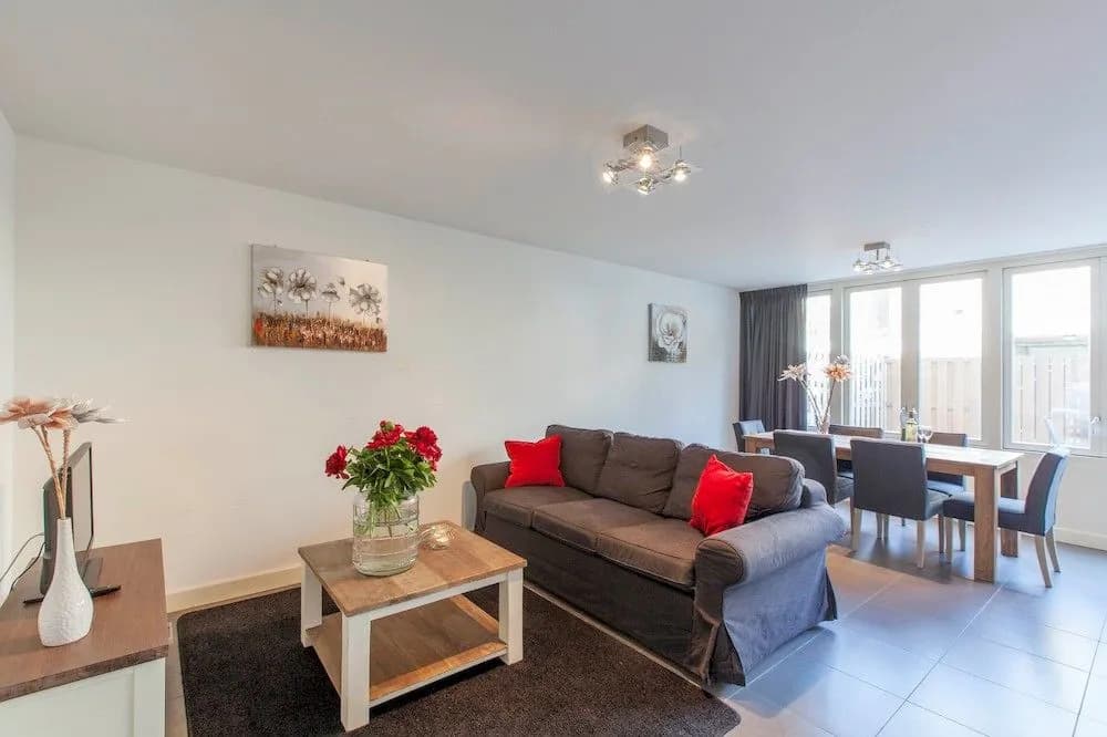 Tulip Apartments - photo 11
