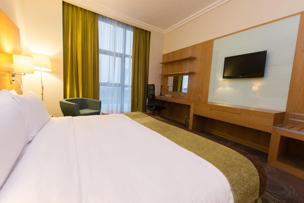 Holiday Inn Abu Dhabi by IHG - photo 3