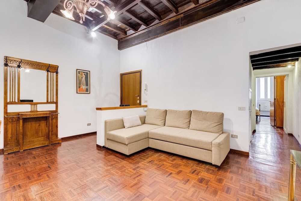 Spanish Steps Spacious Apartment - photo 17