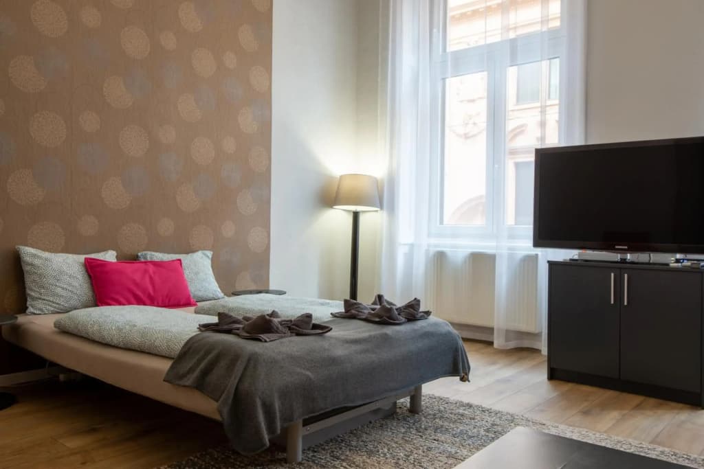 City Center Apartment - photo 3
