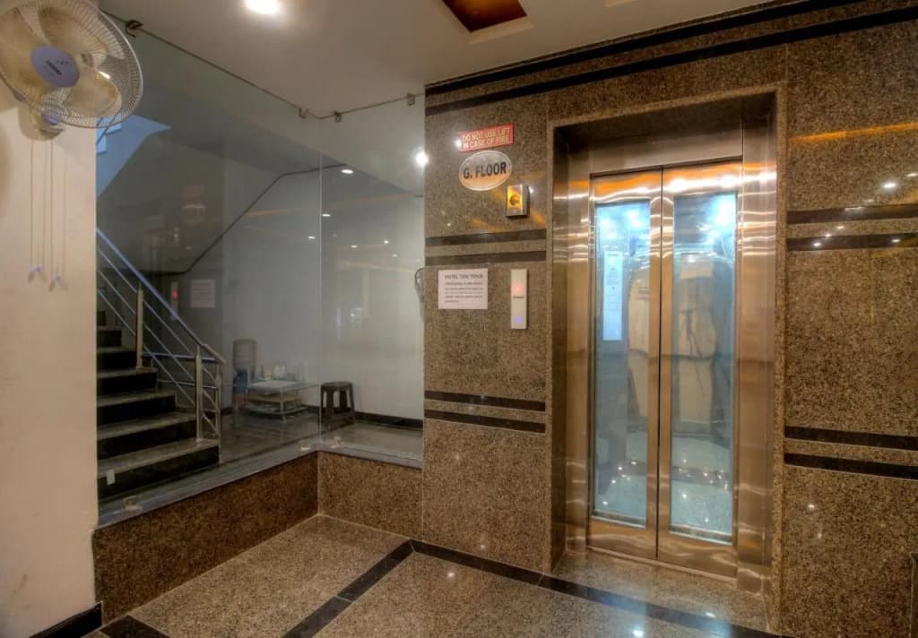 Hotel Peridot @ Newdelhi Airport - photo 12