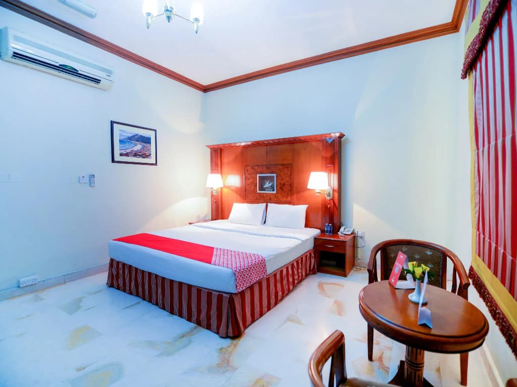 Hotel Golden Oasis - photo 3