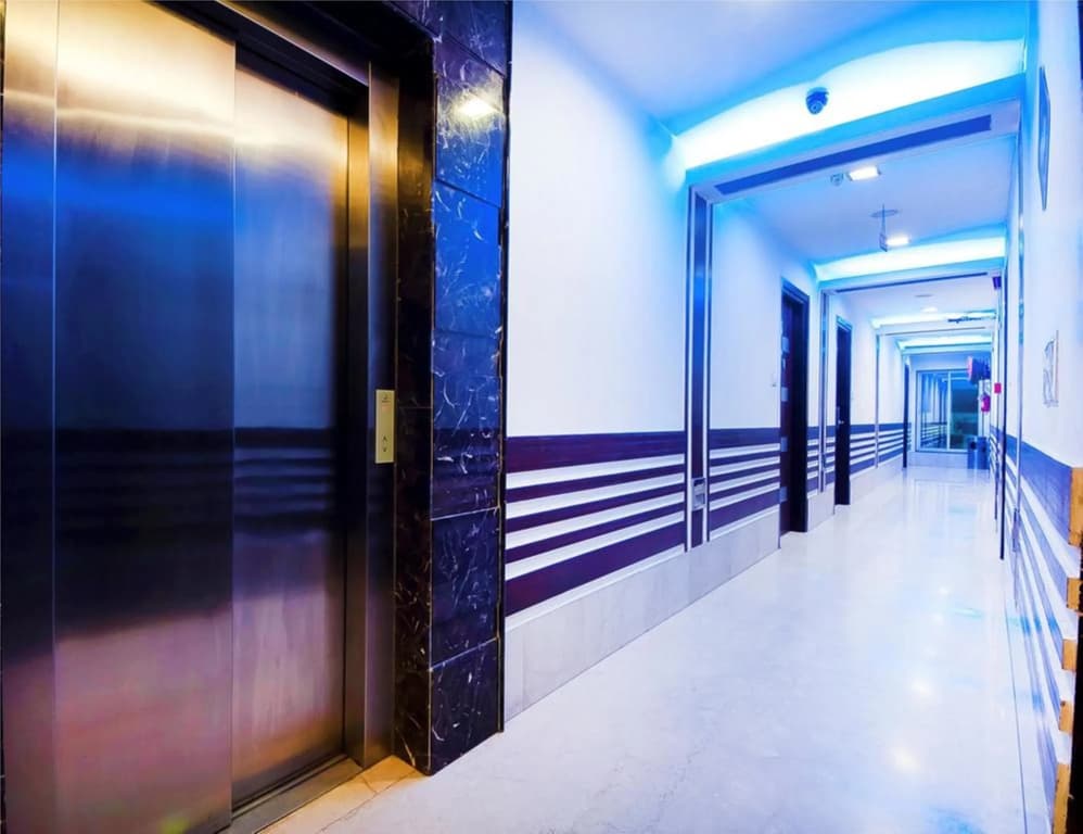 Hotel Amaltas International by Orion Hotels - photo 11