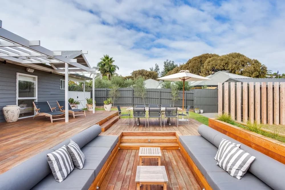 The Deck on Donalda - photo 8
