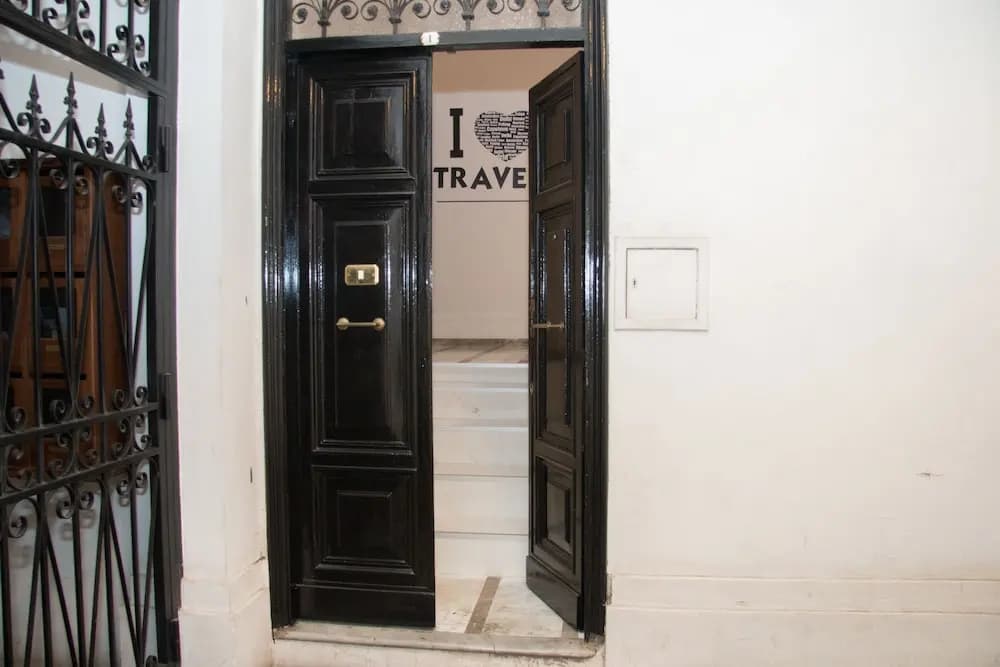 San Peter Lory's House - main photo