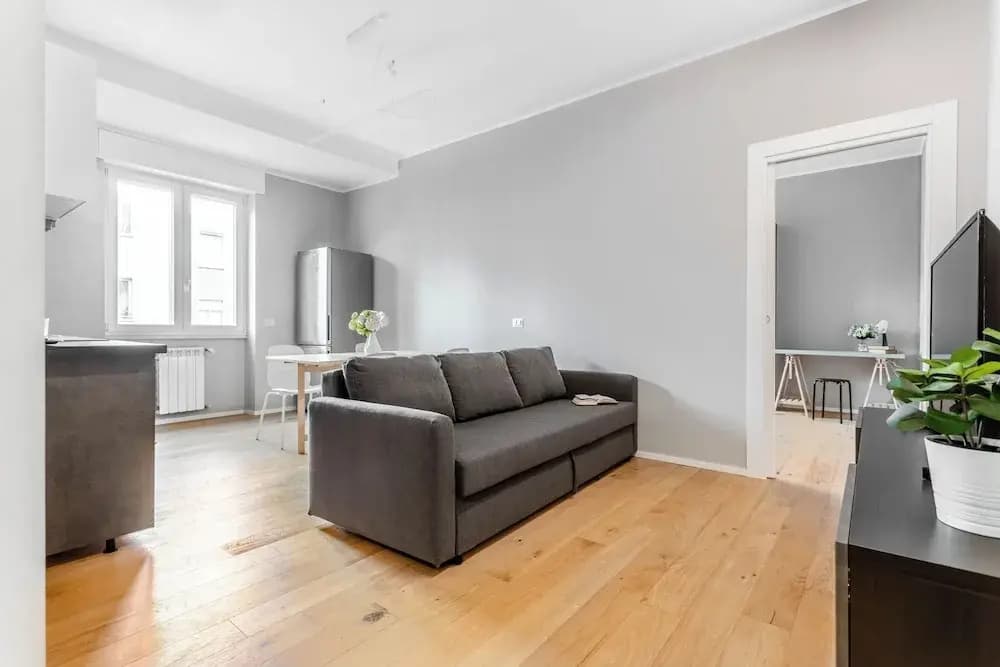 Charming flat with desk - photo 9