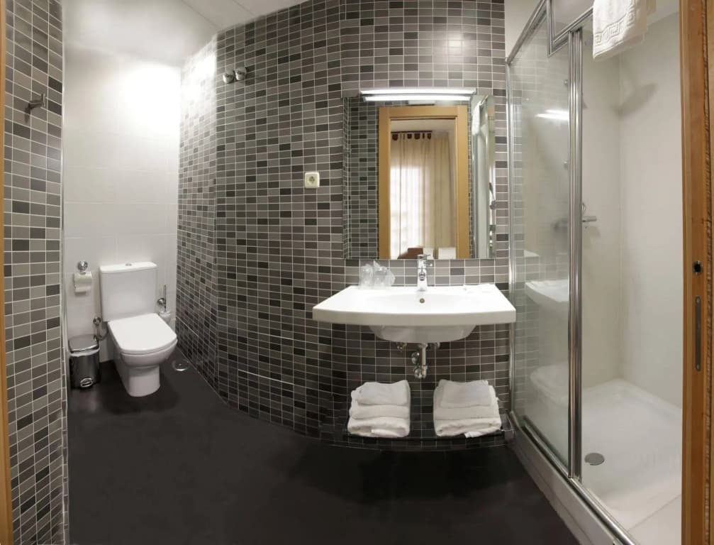 Hostal Falfes - photo 7