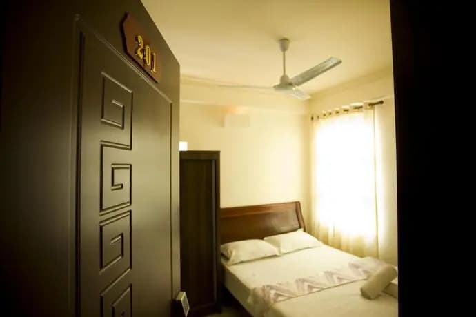 Transit Inn - photo 3