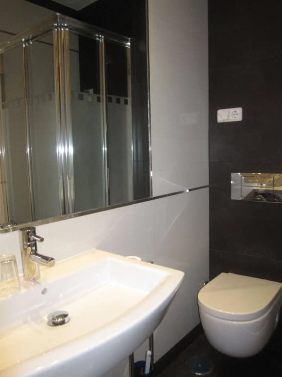Hostal Atocha Almudena Martin - photo 9