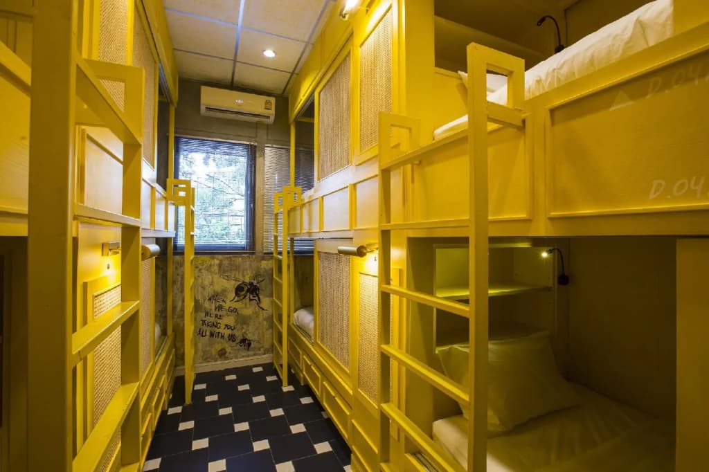 Azure Hostel Bangkok - photo 14