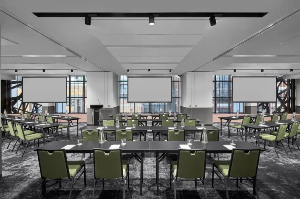 Courtyard By Marriott Melbourne Flagstaff Gardens - photo 28