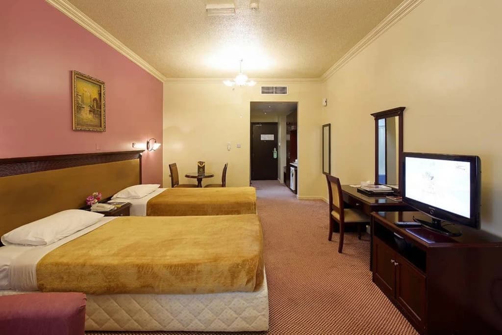 Al Bustan Hotel - photo 10