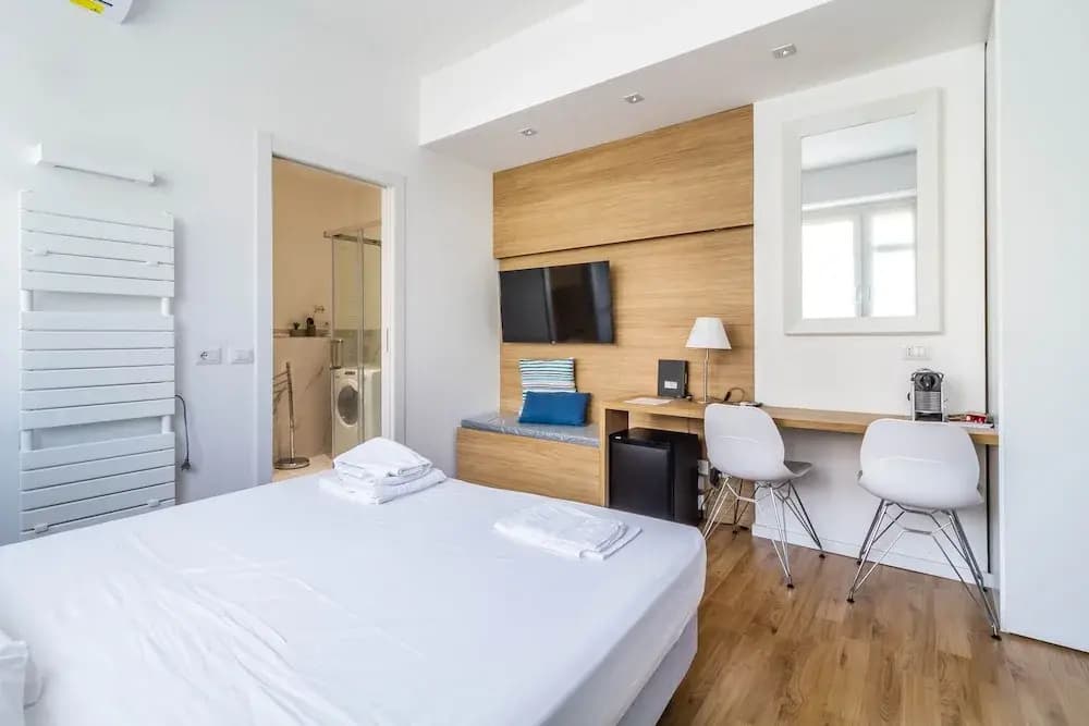 Gran Sasso - Cozy Modern Studio Steps From Piazza Piola - photo 1